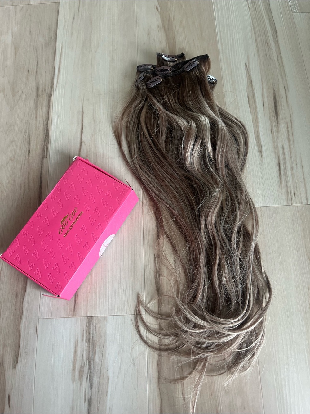 Googoo hair balayage dirty blonde with platinum ends 20 inch clip in extensions